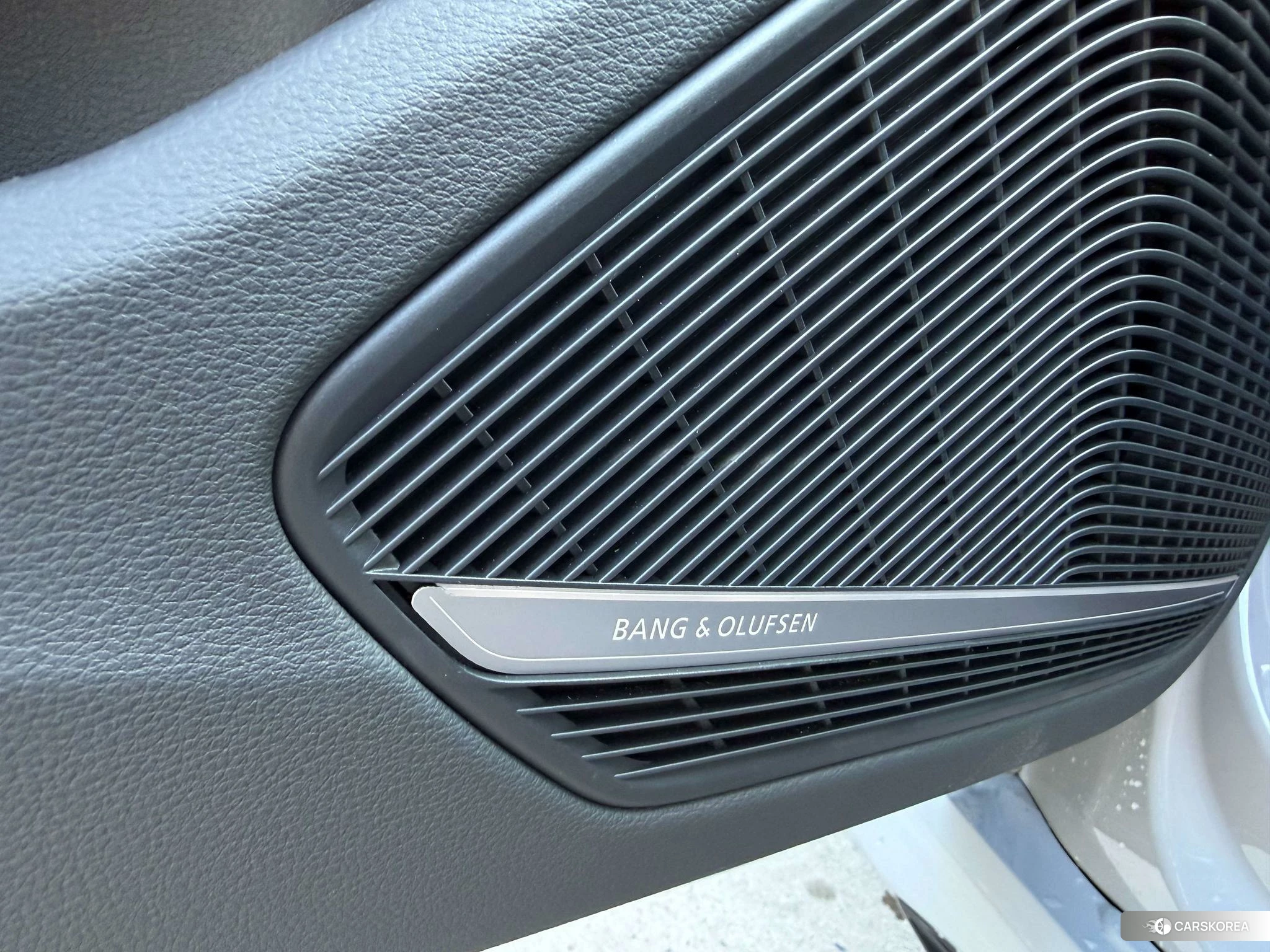 Audi RS 5 2023 Белый из Китая, фото 5