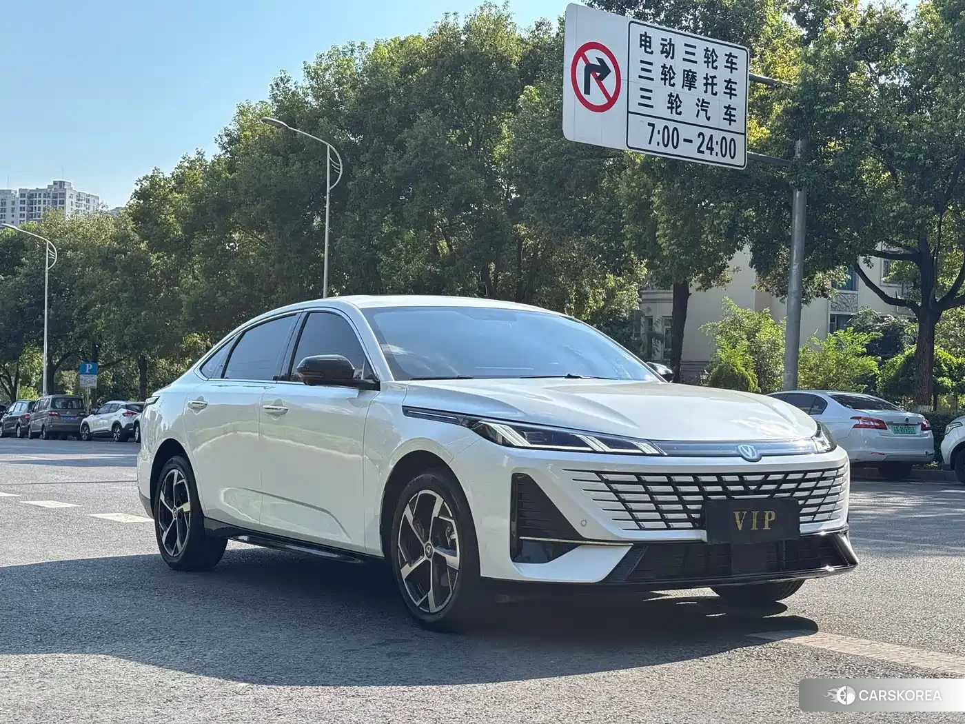 Chang'an Yidong 2025 Белый из Китая, фото 5