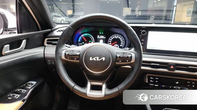 Kia K5 Hybrid 3rd Generation 2023 Белый из Кореи, фото 5