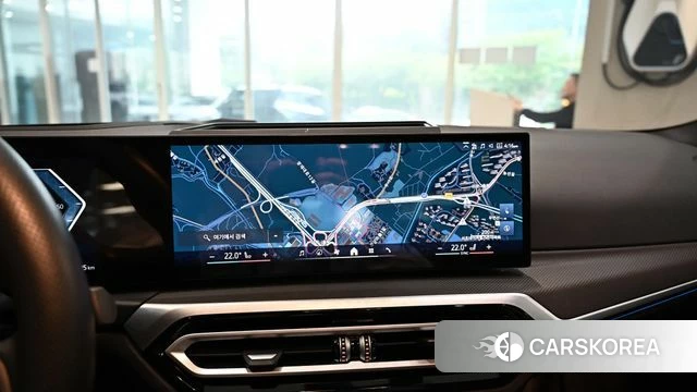 BMW i4 2024 Небесно-голубой из Кореи, фото 5
