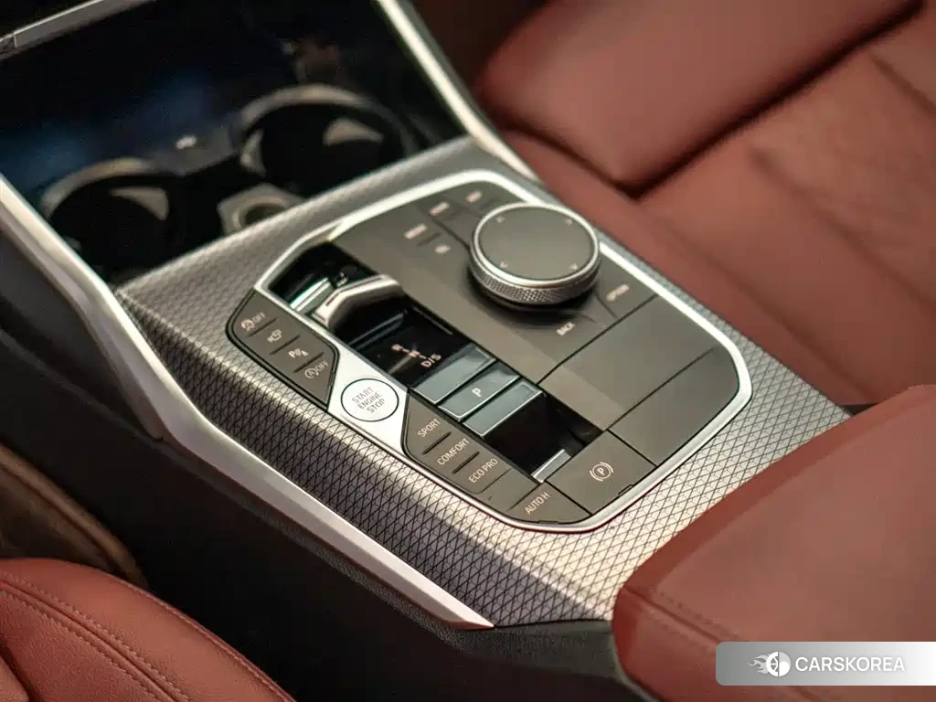 BMW 3 series 2024 Белый из Китая, фото 5