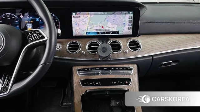 Mercedes-Benz E-Class W213 2021 Серебряный из Кореи, фото 5