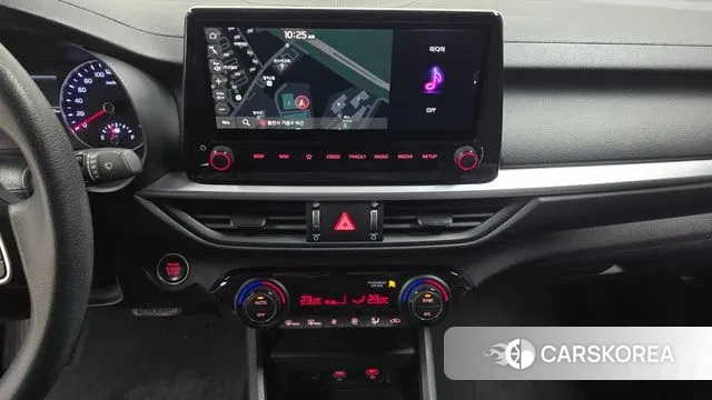 Kia The New K3 2nd generation 2021 Белый из Кореи, фото 5