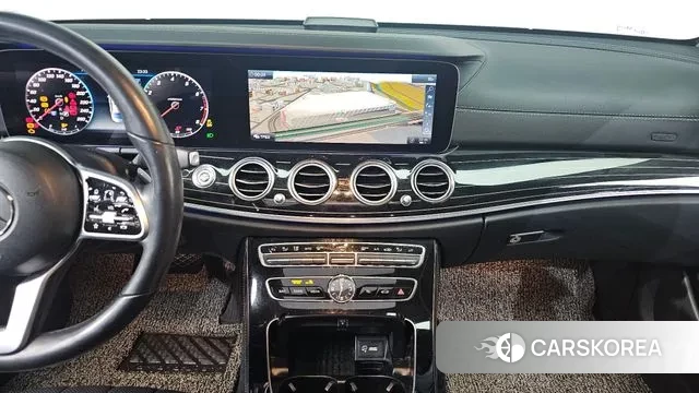 Mercedes-Benz E-Class W213 2019 Серый из Кореи, фото 5