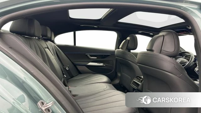 Mercedes-Benz E-Class W214 2025 Серебряный из Кореи, фото 5