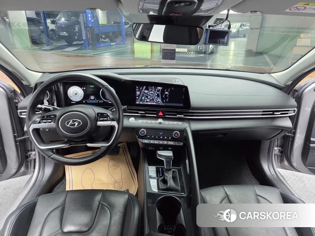 Hyundai Avante (CN7) 2021 Серебристо-серый из Кореи, фото 5