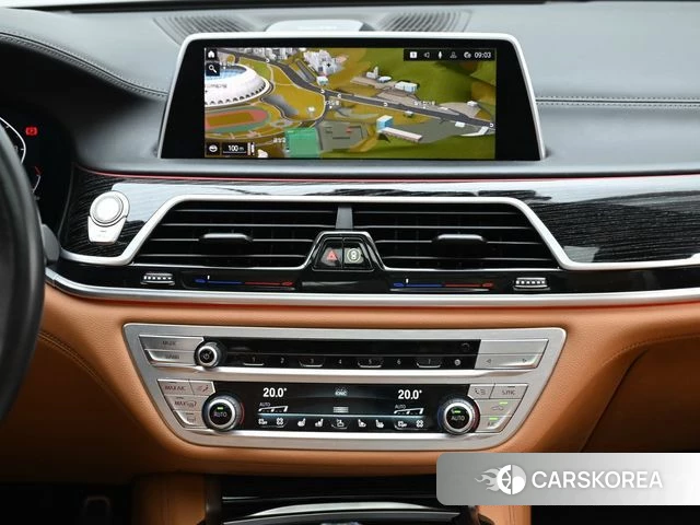 BMW 7 Series (G11) 2022 Серебристо-серый из Кореи, фото 5