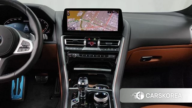 BMW 8 Series (G15) 2024 Серебристо-серый из Кореи, фото 5