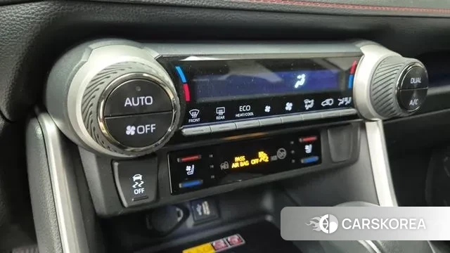 Toyota RAV4 5th Generation 2023 Белый из Кореи, фото 5