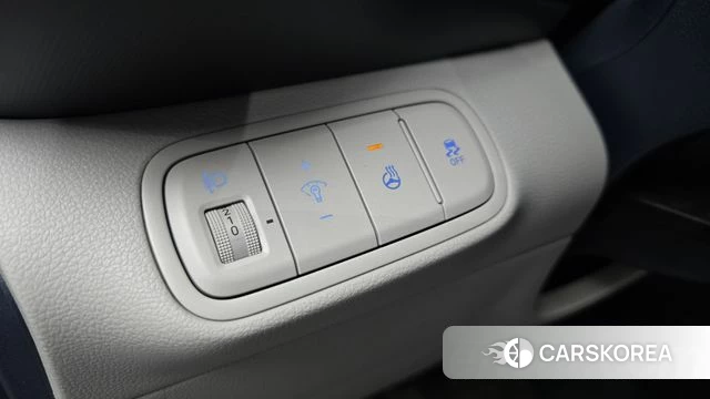 Hyundai Venue 2025 Серебристо-серый из Кореи, фото 5