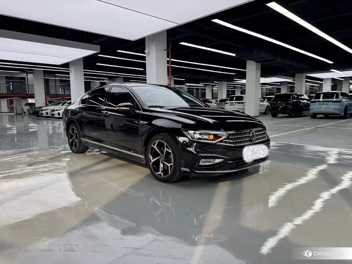 Volkswagen Magotan 2023 Черный из Китая, фото 5