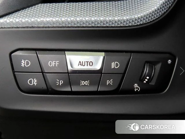 BMW 1 Series (F40) 2020 Черный из Кореи, фото 5