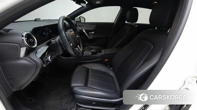 Mercedes-Benz A-Class W177 2021 Белый из Кореи, фото 5