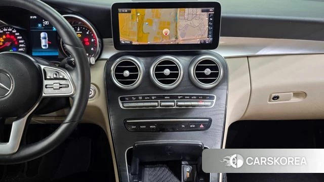 Mercedes-Benz C-Class W205 2019 Белый из Кореи, фото 5