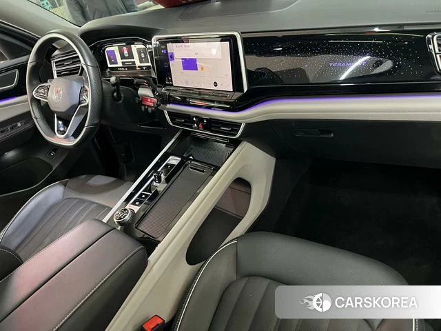 Volkswagen Tourang 2023 Черный из Китая, фото 5
