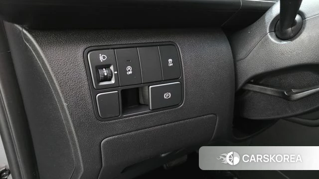 Hyundai Staria 2021 Серебряный из Кореи, фото 5
