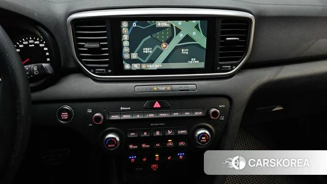 Kia Sportage The Bold 2021 Черный из Кореи, фото 5