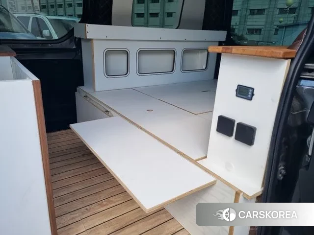 Hyundai Staria 2023 Серый из Кореи, фото 5