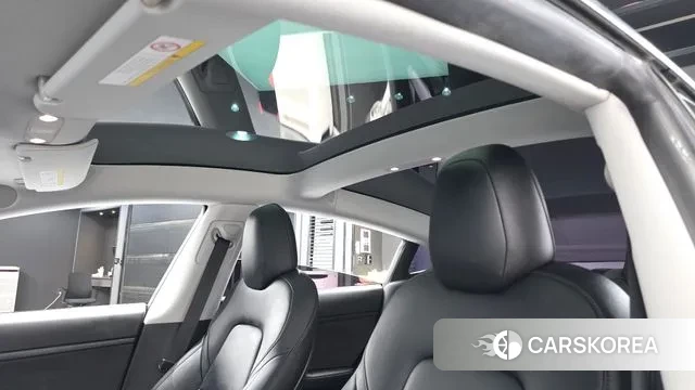 Tesla Model 3 2020 Белый из Кореи, фото 5