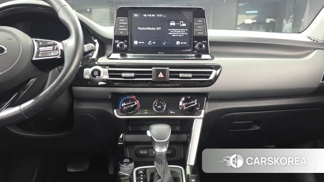 Kia Seltos 2020 Белый из Кореи, фото 5
