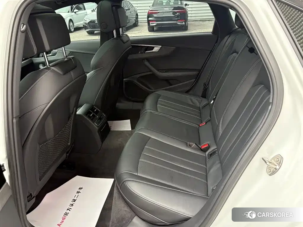 Audi A4L 2023 Белый из Китая, фото 5
