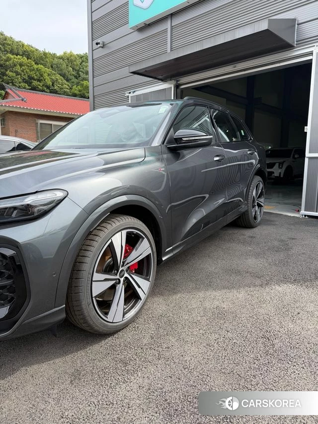 Audi Q5 (80A) 2025 Серый из Кореи, фото 5