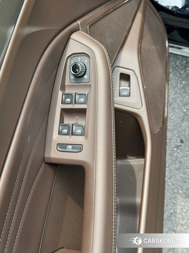 Volkswagen Huiang 2022 Синий из Китая, фото 5