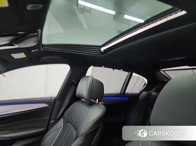 BMW 5 Series (G30) 2019 Серебристо-серый из Кореи, фото 5
