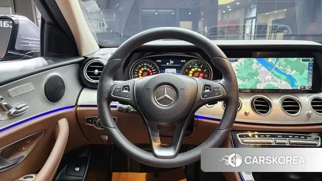 Mercedes-Benz E-Class W213 2018 Серый из Кореи, фото 5