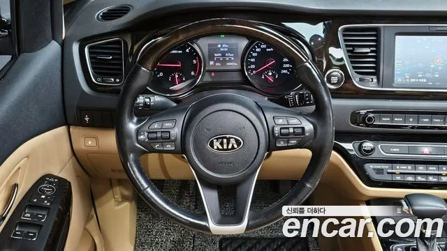 Kia The New Carnival 2018 Белый из Кореи, фото 5