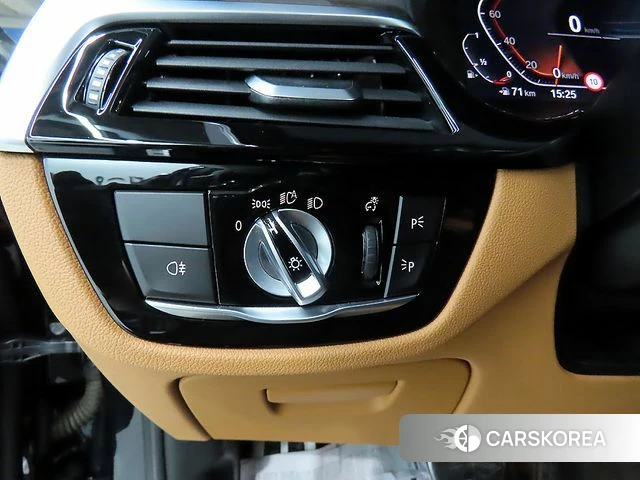 BMW 5 Series (G30) 2021 Черный из Кореи, фото 5