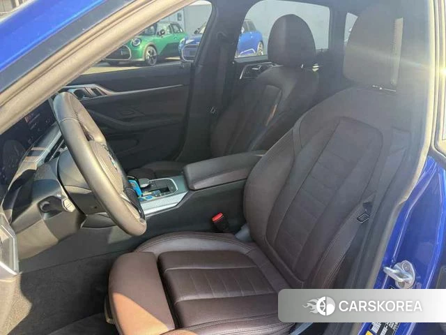 BMW i4 2023 Синий из Кореи, фото 5