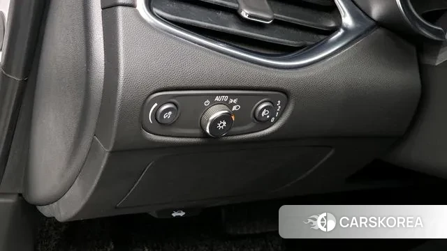 Chevrolet (GM Daewoo) All New Malibu 2018 Белый из Кореи, фото 5