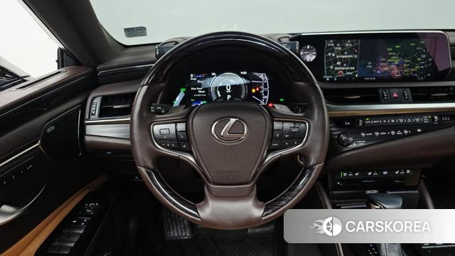 Lexus ES300h 7th generation 2020 Серебряный из Кореи, фото 5