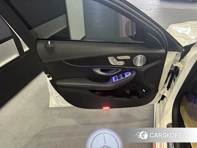 Mercedes-Benz Class C 2021 Белый из Китая, фото 5