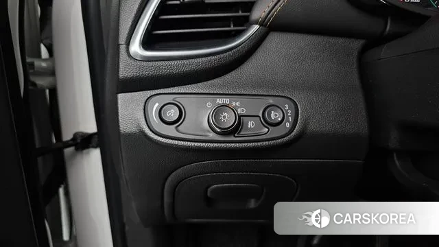 Chevrolet (GM Daewoo) The New Trax 2021 Белый из Кореи, фото 5