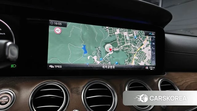 Mercedes-Benz E-Class W213 2020 Белый из Кореи, фото 5