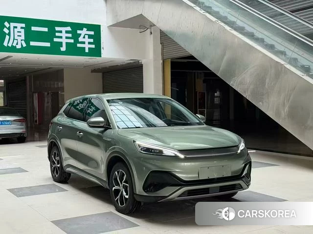 BYD Yuan PLUS 2023 Зеленый из Китая, фото 5