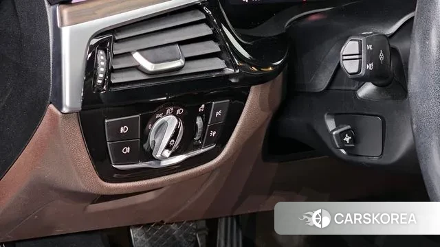 BMW 5 Series (G30) 2020 Серый из Кореи, фото 5