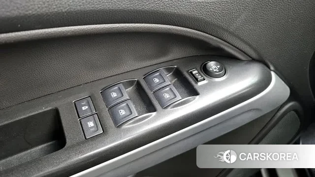 Chevrolet (GM Daewoo) Real New Colorado 2022 Белый из Кореи, фото 5