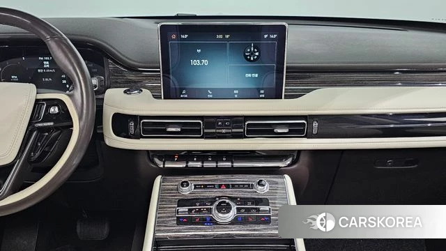 Lincoln Aviator 2nd generation 2022 Черный из Кореи, фото 5