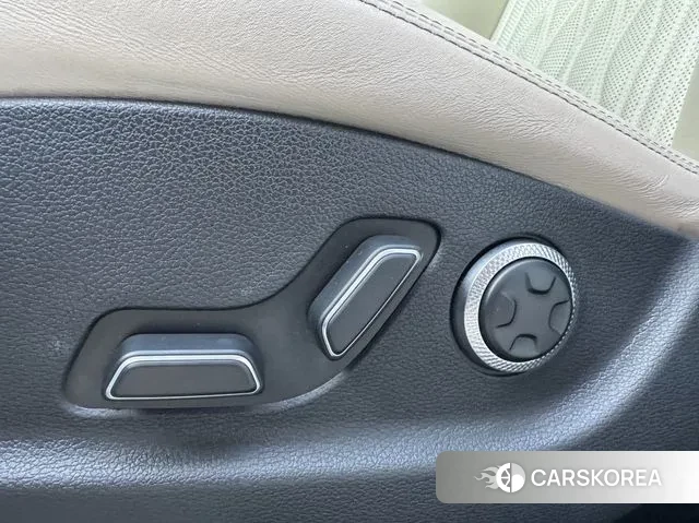 Genesis GV70 2024 Белый из Кореи, фото 5