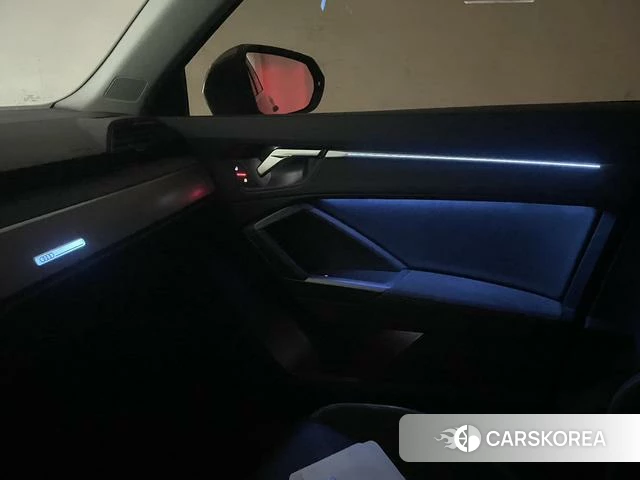 Audi Q3 Sportback 2021 Темно-серый из Китая, фото 5