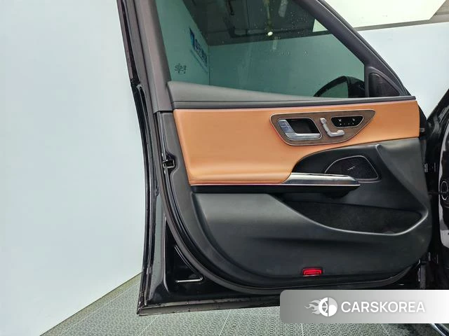 Mercedes-Benz E-class 2024 Черный из Китая, фото 5