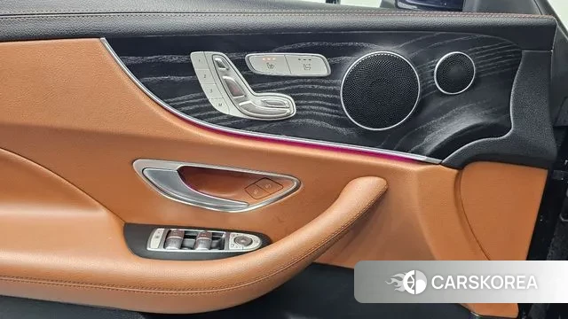 Mercedes-Benz E-Class W213 2019 Синий из Кореи, фото 5