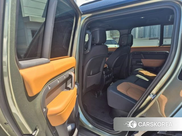 Land Rover Defender (L663) 2024 Светло-зеленый из Кореи, фото 5