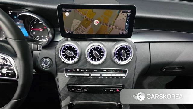 Mercedes-Benz C-Class W205 2018 Белый из Кореи, фото 5