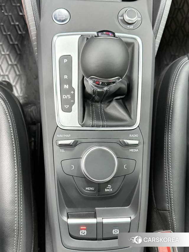 Audi Q2L 2022 Белый из Китая, фото 5