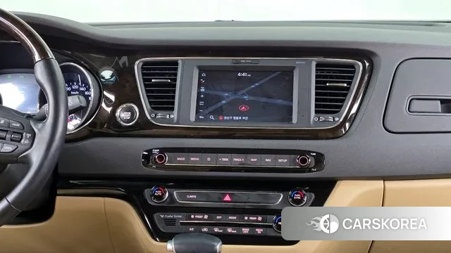 Kia The New Carnival 2019 Белый из Кореи, фото 5