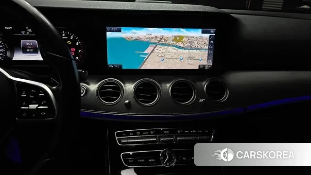 Mercedes-Benz E-Class W213 2019 Синий из Кореи, фото 5